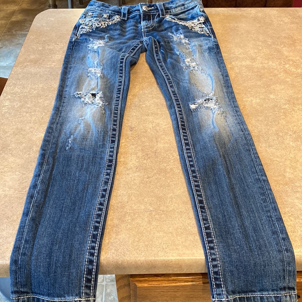 Womens  Miss Me skinny jeans size 26 inseam measures about 30”